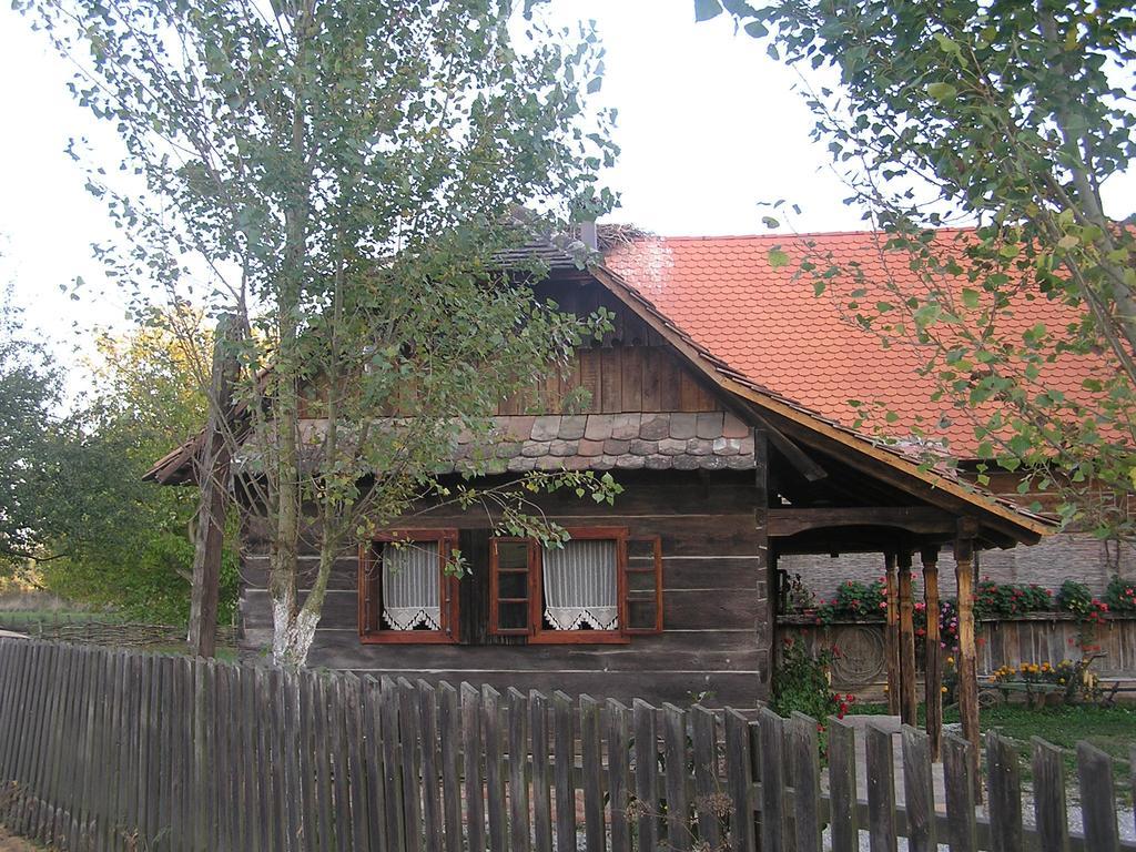 Tradicije Cigoc Hotell Eksteriør bilde